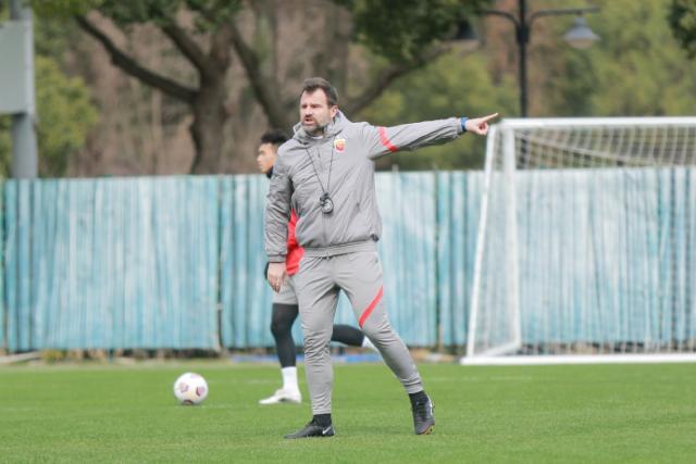 开云体育下载-莱科处子秀赢下典型性胜利 多人半场跑动超6000米